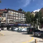 Apartment Plaza Pradollano 2